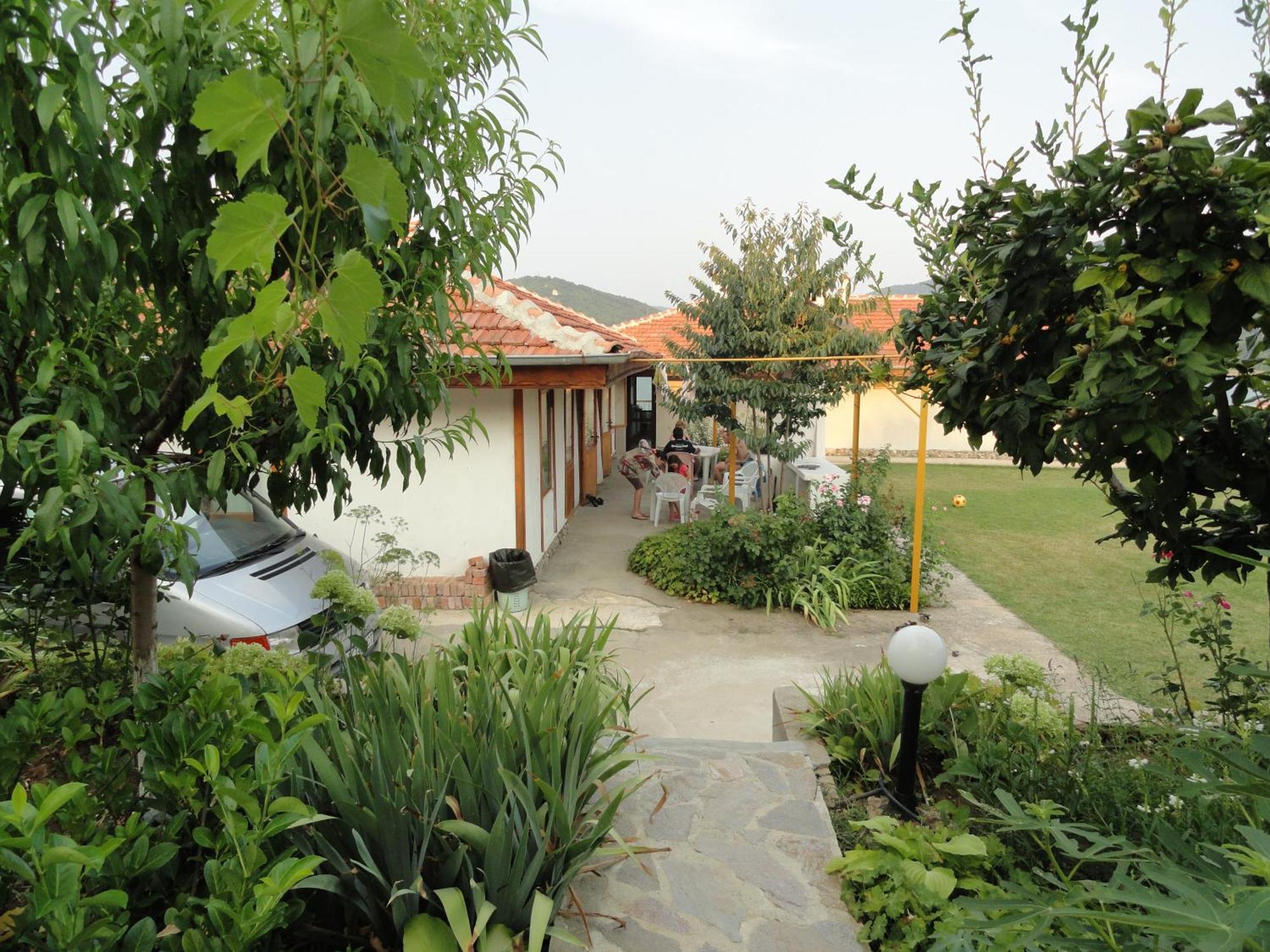 Family Hotel Belvedere Dŭlgopol Dış mekan fotoğraf