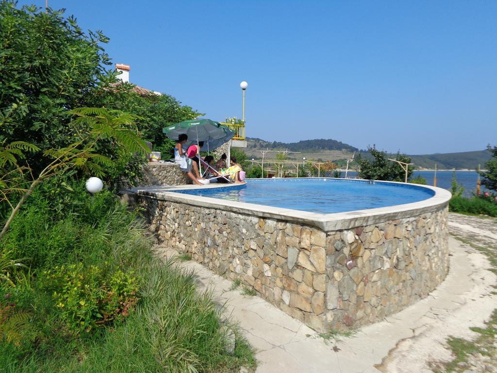 Family Hotel Belvedere Dŭlgopol Dış mekan fotoğraf