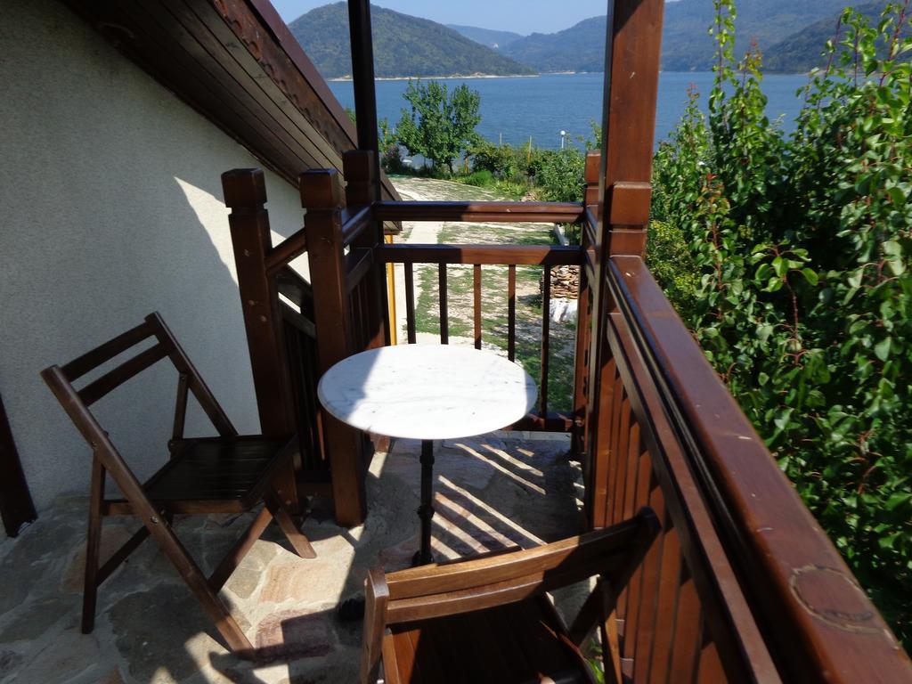 Family Hotel Belvedere Dŭlgopol Dış mekan fotoğraf