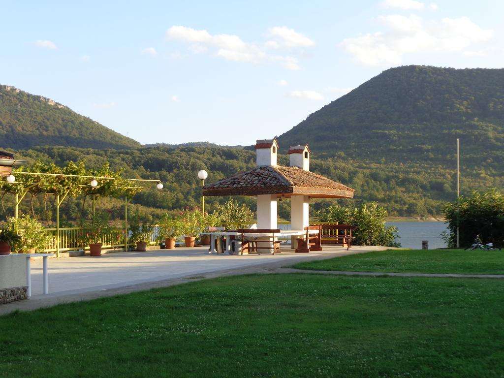 Family Hotel Belvedere Dŭlgopol Dış mekan fotoğraf