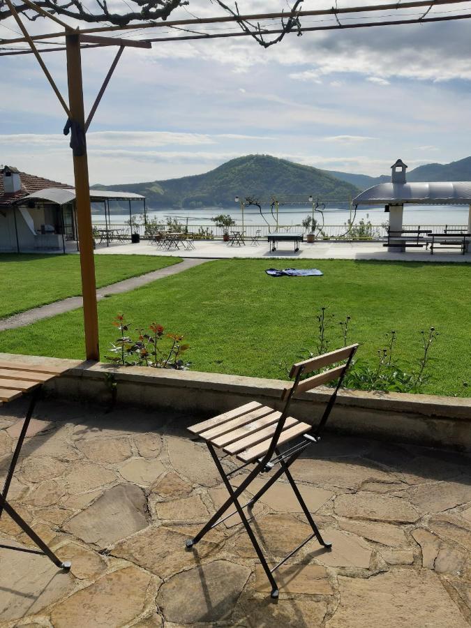 Family Hotel Belvedere Dŭlgopol Dış mekan fotoğraf