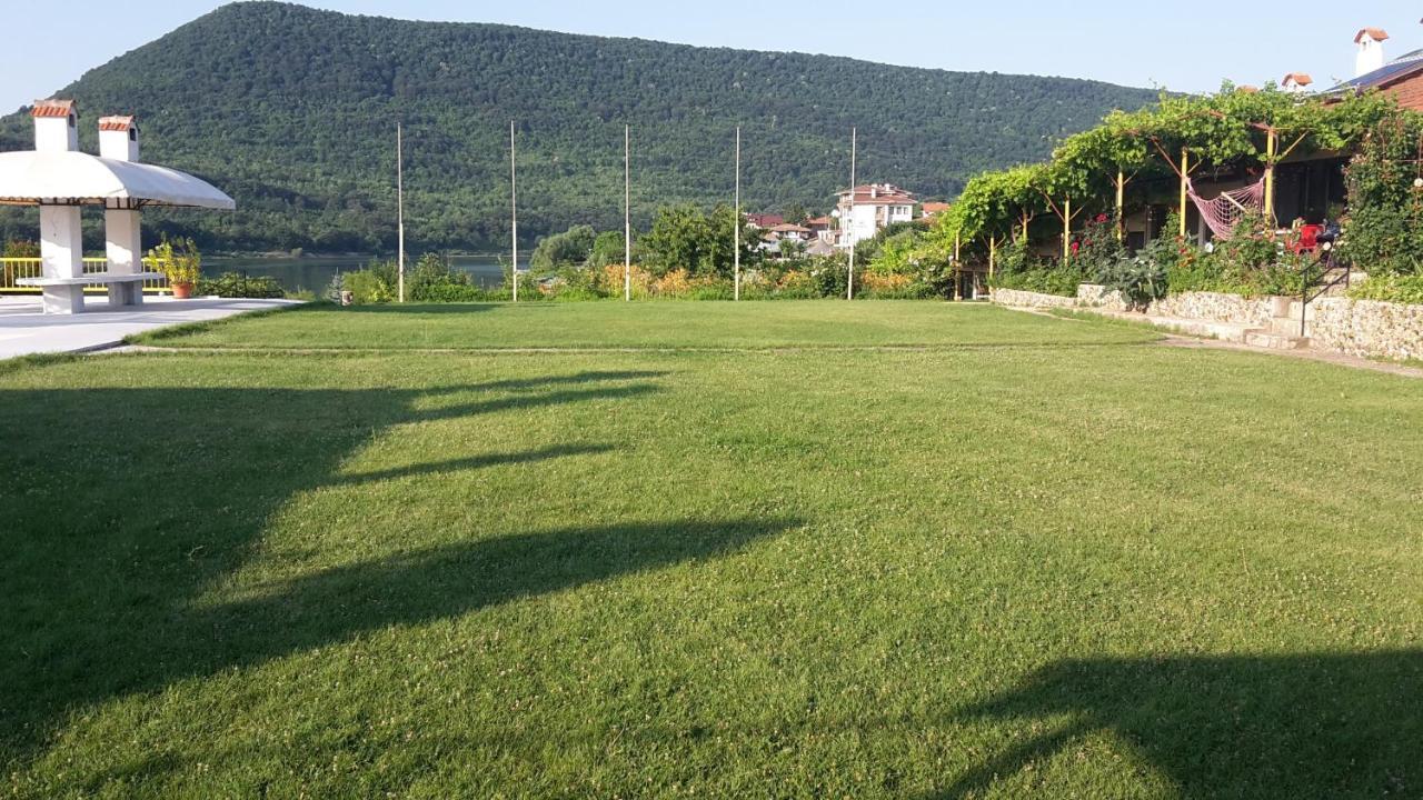 Family Hotel Belvedere Dŭlgopol Dış mekan fotoğraf